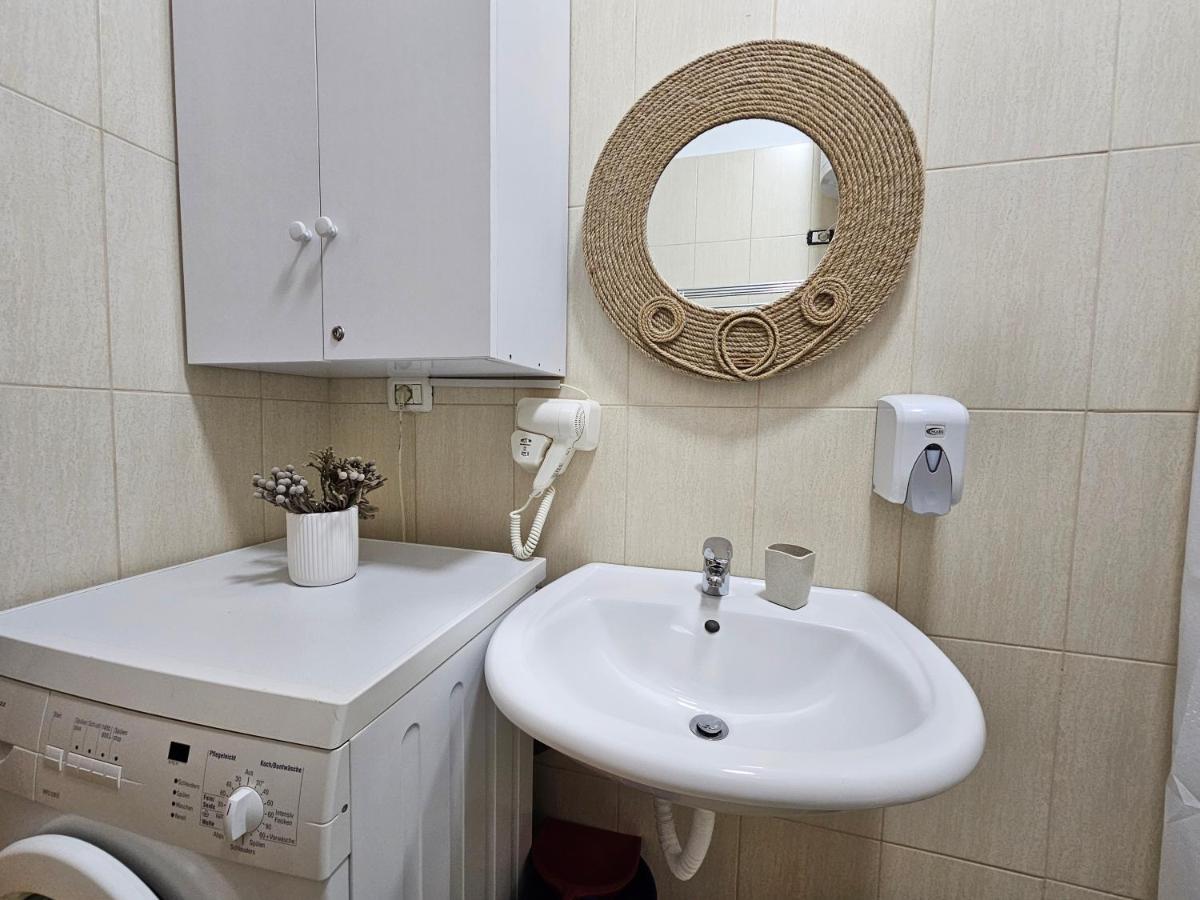 Vibe Studio Apartment Tirana Zewnętrze zdjęcie